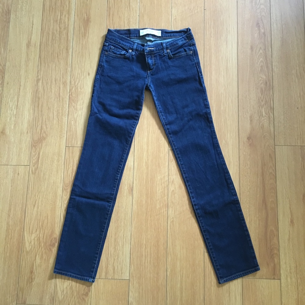 Abercrombie & Fitch Low-Rise Straight Leg Denim